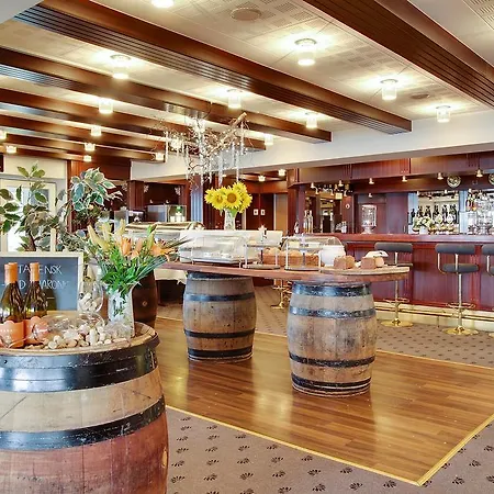 Pinenhus Hotel 3*