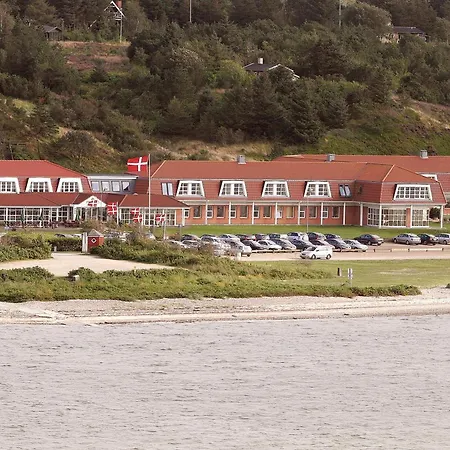 Pinenhus Hotel 3*