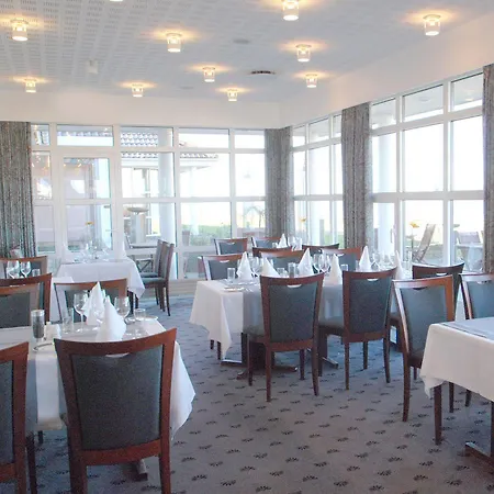 Hotel Pinenhus 3*