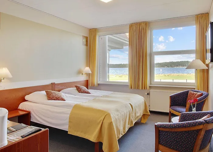 Hotel Pinenhus 3*